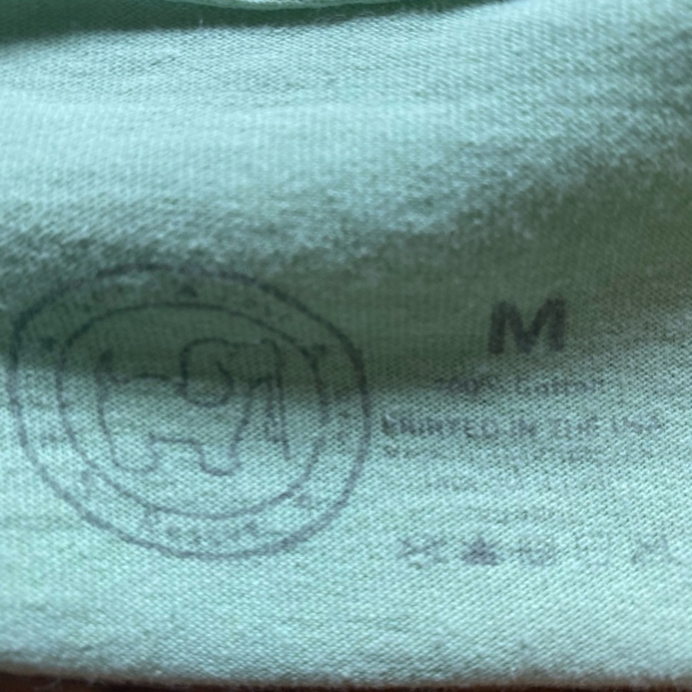 green t-shirt - Picture 3 of 3